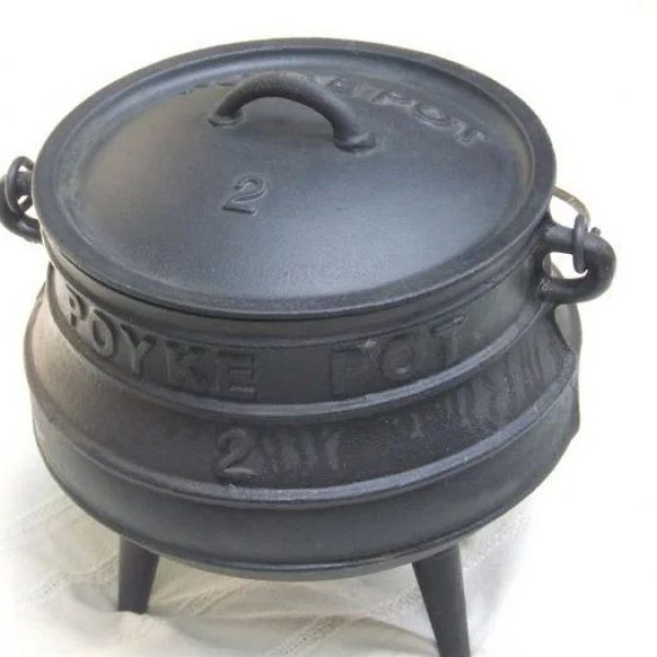 Poika-pot-No.-2-with-legs.jpg